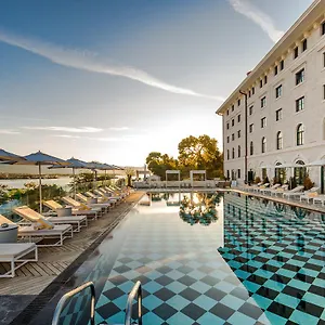 4* Ξενοδοχείο Brown House &